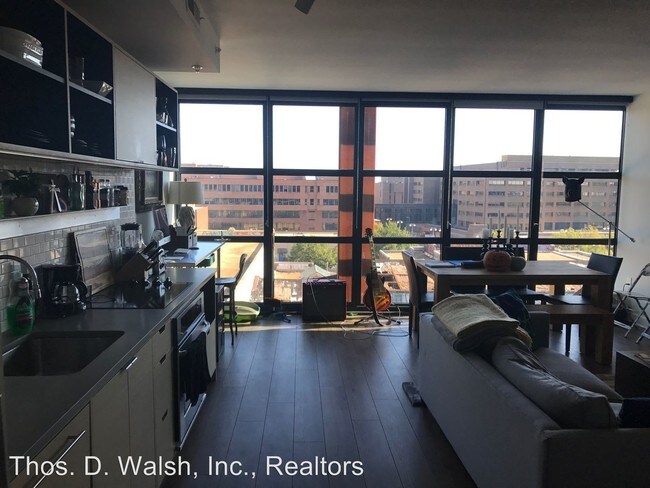 Foto del edificio - 807 V St NW