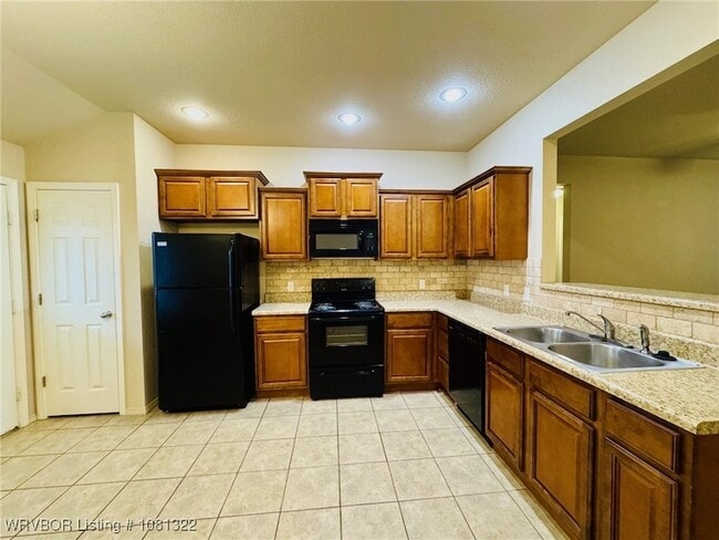 Building Photo - 204 Legacy Dr