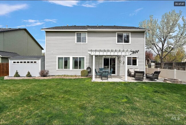Foto del edificio - 2801 W Lost Rapids Dr