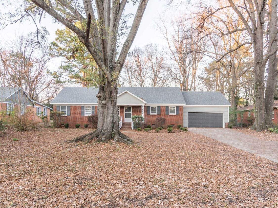 Foto principal - 2 br, 1.5 bath House - 1030 Blanchard Rd