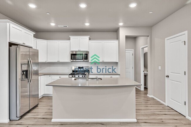 Foto del edificio - 3 Bed, 2.5 Bath Beautiful Condo Available ...