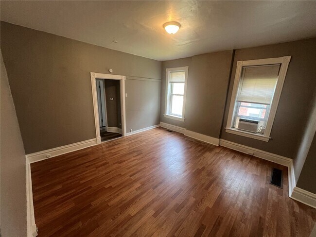 Foto del edificio - 3135 Chippewa St