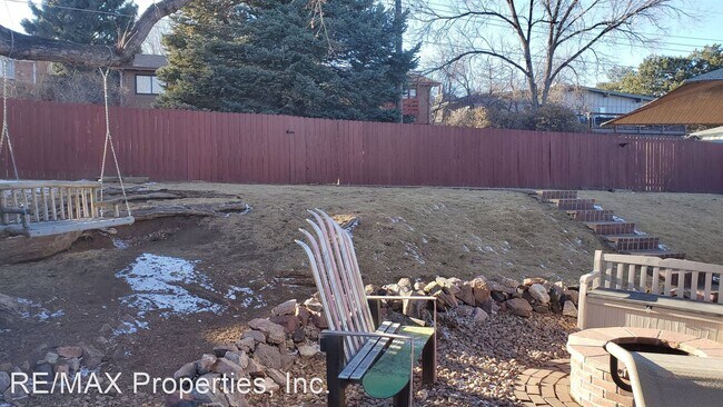 Building Photo - 3 br, 3 bath House - 508 Argus dr.