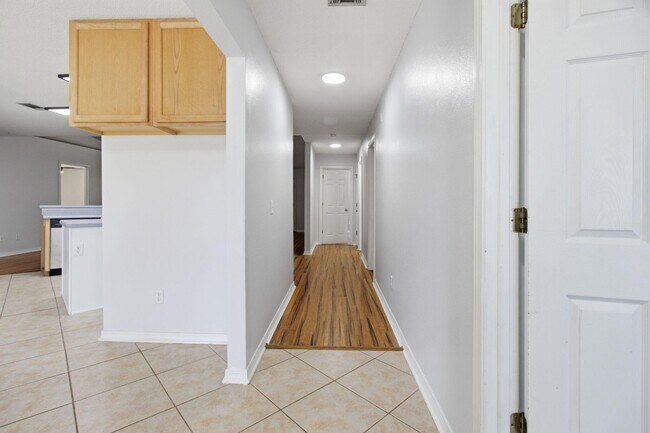 Building Photo - 5135 Whitehurst Ln
