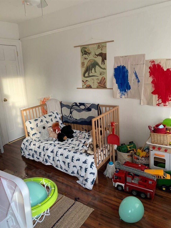 Foto del edificio - 595 Jersey Ave