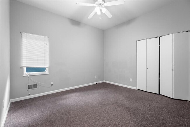 Foto del edificio - 1024 Hemphill Ave NW