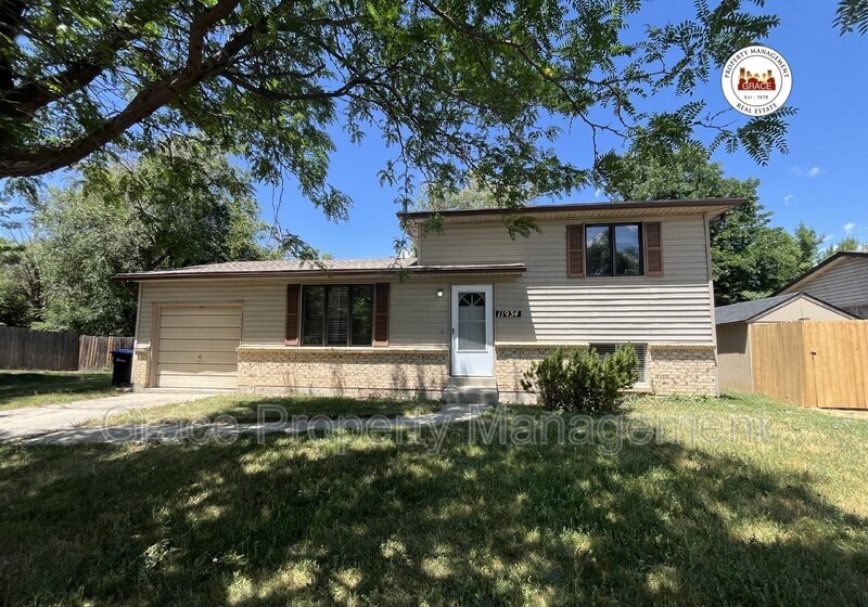 Primary Photo - 11934 W. 71st Pl.