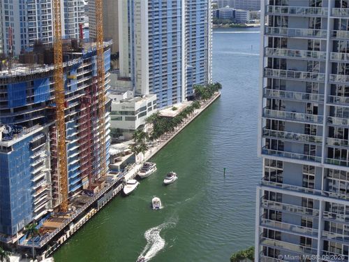 Foto principal - 500 Brickell Key Dr