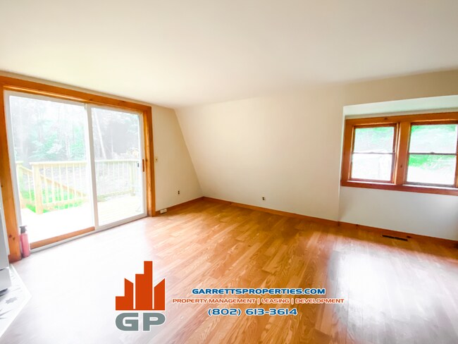 Foto del edificio - 140 W Hill Rd