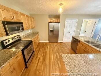 Foto del edificio - 42 Mayflower Ct