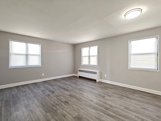 Foto del edificio - 131 Forest Ave