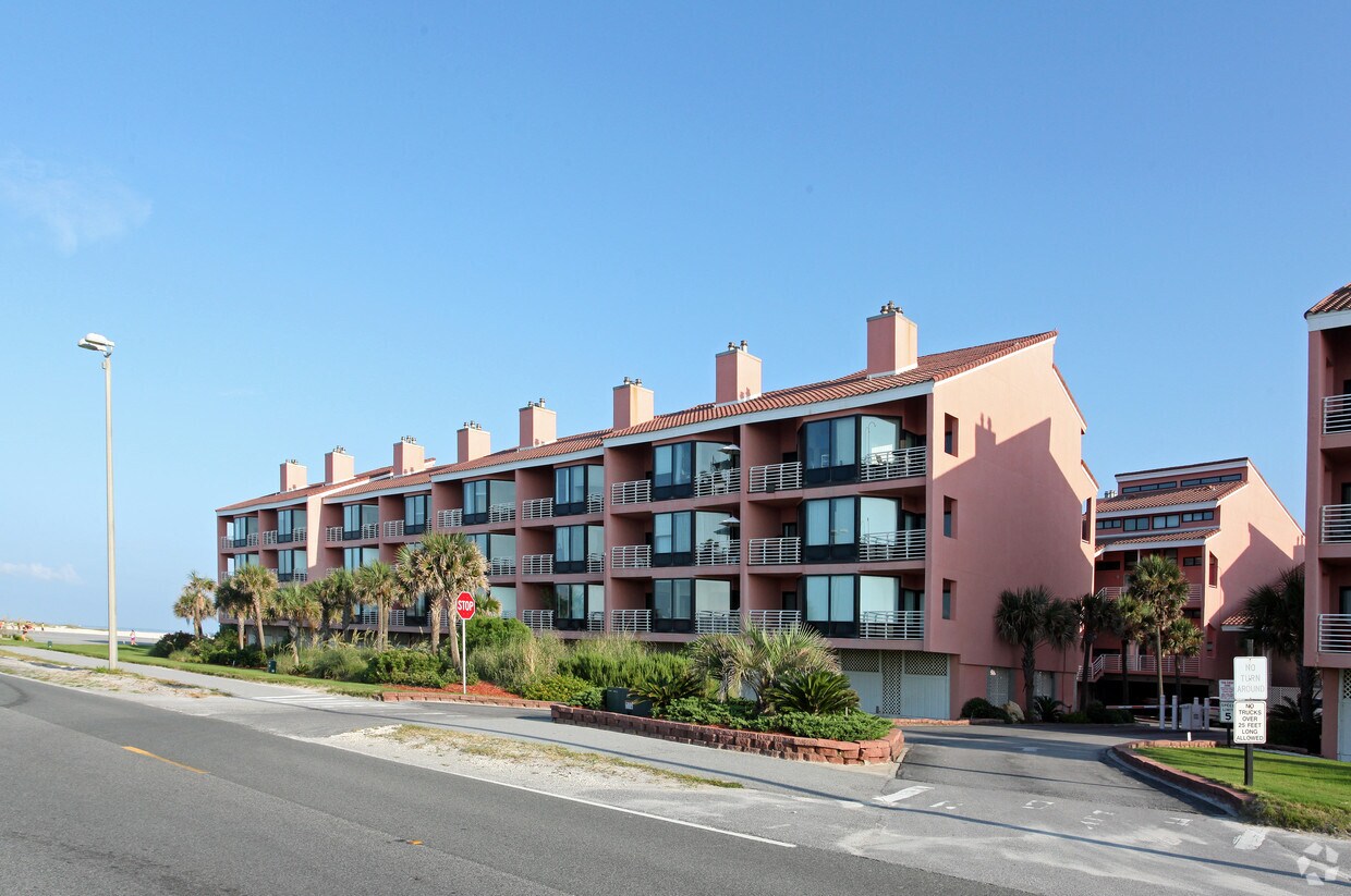 Primary Photo - Palm Beach Club