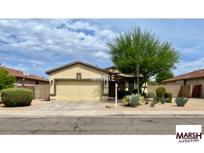 Foto del edificio - Very nice 3 bedroom home in Chandler not far from San Tan Village &amp; downtown Gilbert!