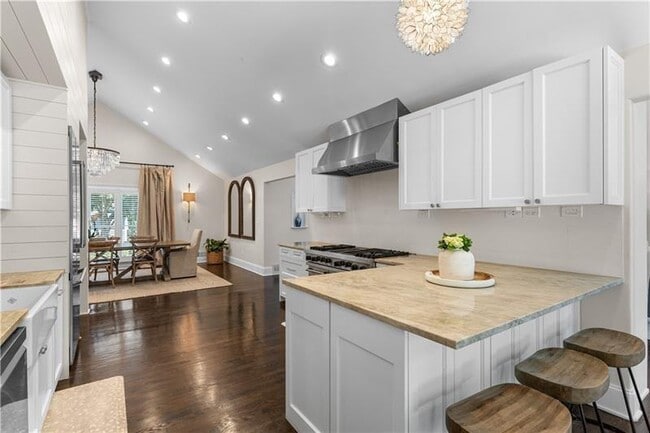 Foto del edificio - 345 Dogwood Trail