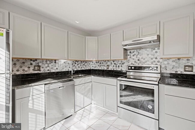 Building Photo - 7442 Adams Park Ct