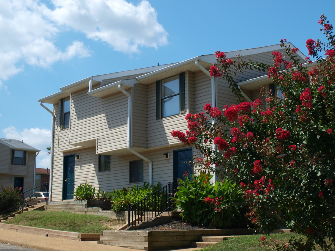 Primary Photo - Richfield Place Apartments