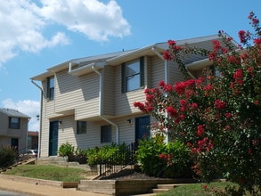 Building Photo - Richfield Place Apartments