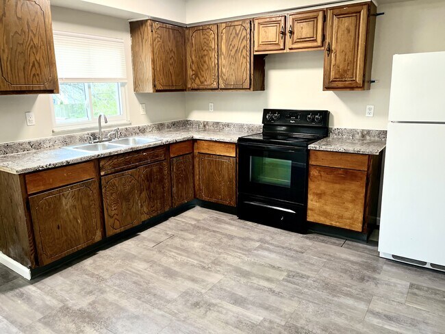 Foto del edificio - 6390 Firethorn Ave