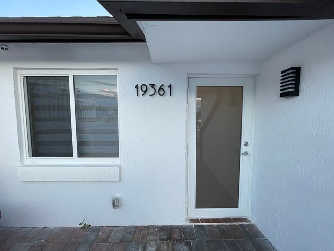 Building Photo - 19361 SW 125th Ave