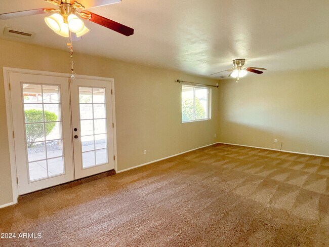 Building Photo - 3809 W Danbury Dr
