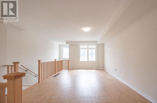 Building Photo - 135 Senay Cir