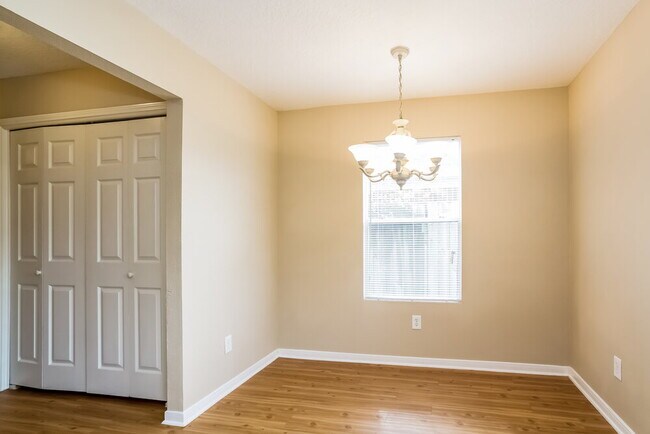 Foto del edificio - 1125 Willersley Ln