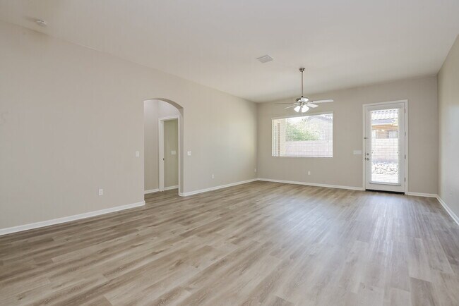 Foto del edificio - 7129 W Dupont Way