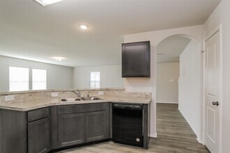 Building Photo - 8626 Middleton Oaks Cir