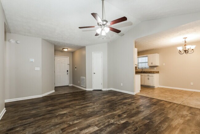 Foto del edificio - 10439 Candlelight Rd