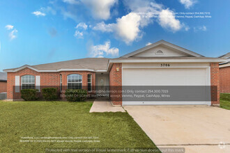 Building Photo - 3706 Fieldcrest Dr