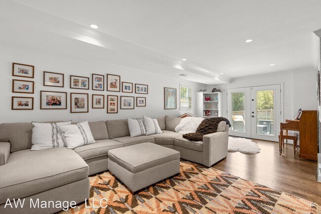 Foto del edificio - 4 br, 3 bath House - 5510 Greystone St