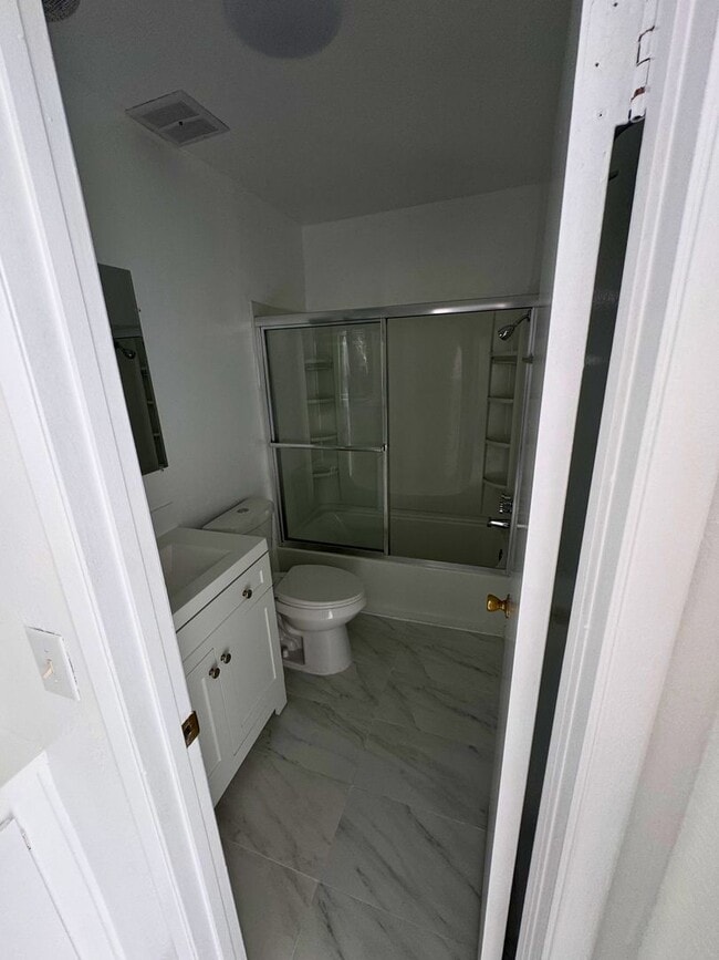 Interior Photo - Churchill Court Apartments