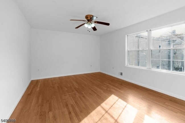 Building Photo - 210 Port Ave