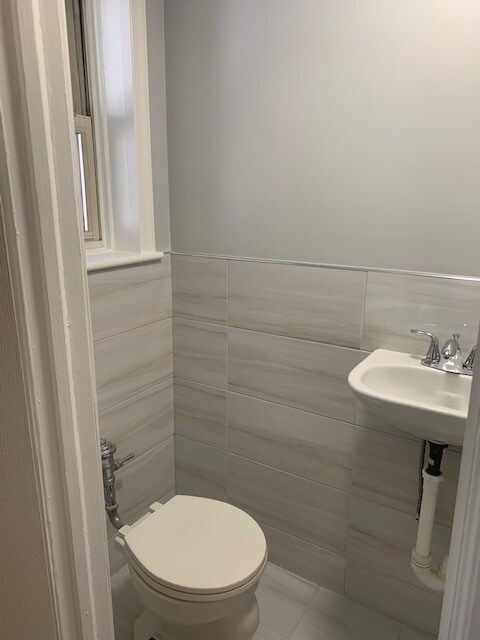 Foto del edificio - 1327 E 54th St