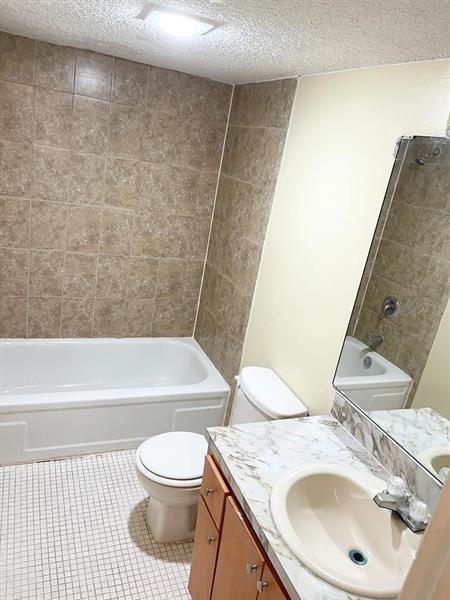 Primary Photo - 2029 NW 46th Ave