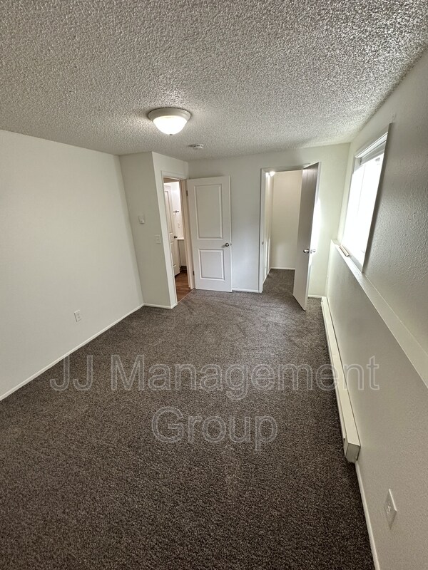 Foto del edificio - 226 E 7th Ave