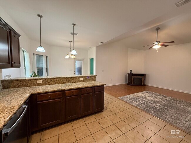 Foto del edificio - 10720 Dunmore Dr