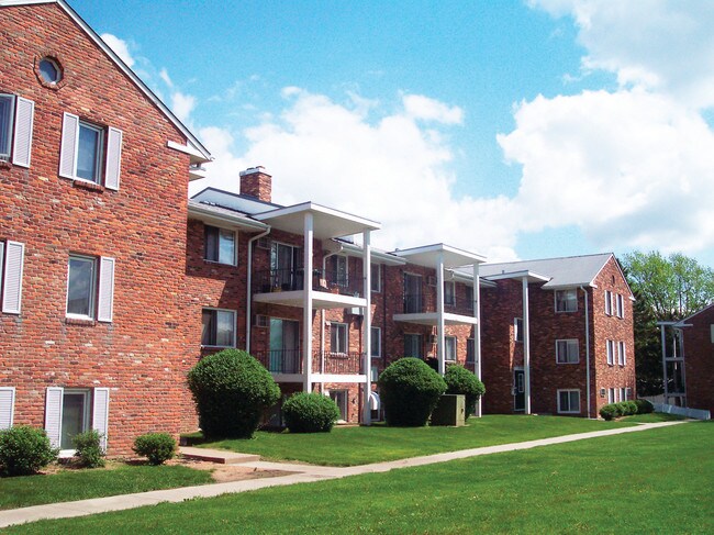 Building Photo - Heritage Estates
