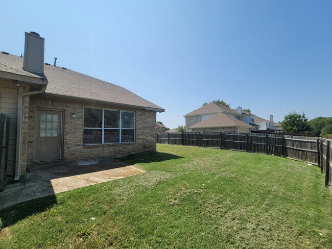 Foto del edificio - 1229 Tralee Ln