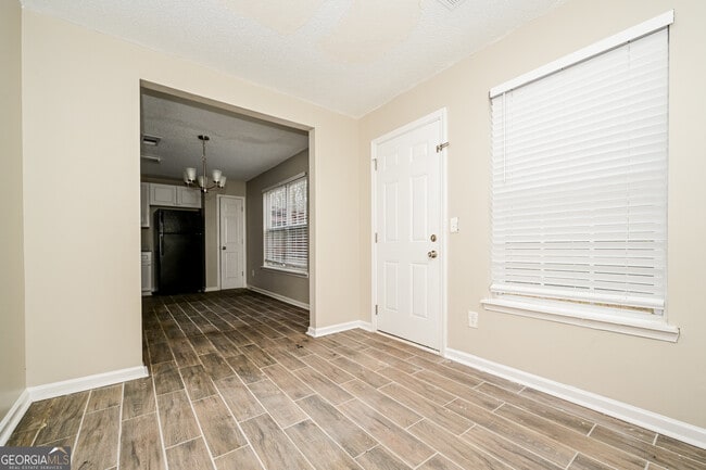 Foto del edificio - 304 Lauren Way