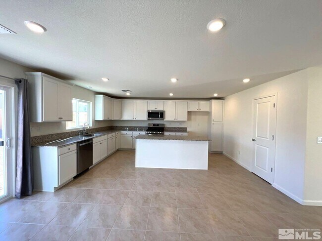 Building Photo - 8974 Damselfly Dr