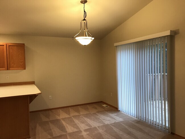 Foto del edificio - Lake Stevens 4 Bedroom Home