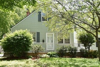 Building Photo - 263 E Beechwold Blvd