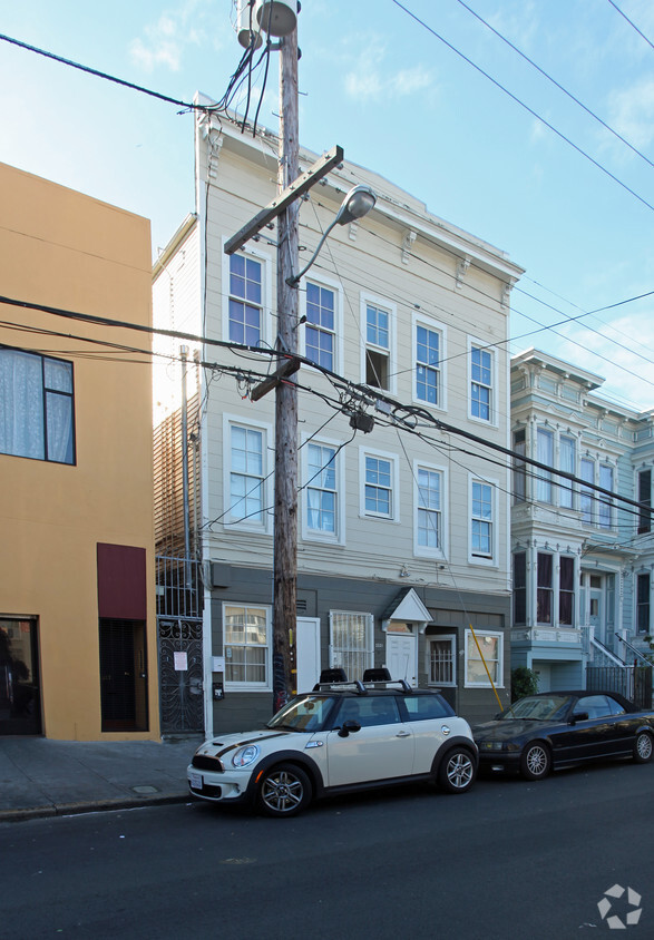 Foto principal - 3329-3333 20th St