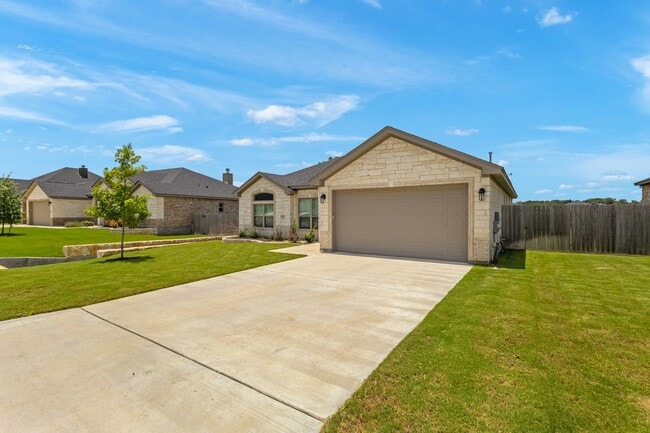 Building Photo - 6102 Messina Dr