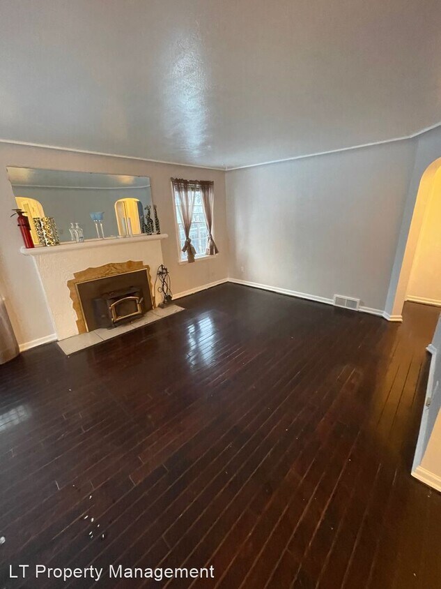 Primary Photo - 2 br, 2 bath House - 2618 W Garland Ave