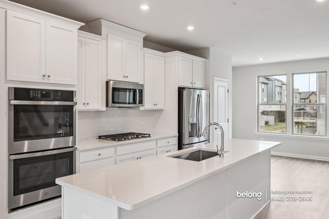 Building Photo - 3429 Saint Robin Ln