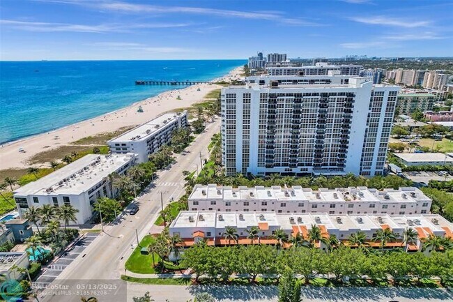 Foto del edificio - 3225 NE 5th Ct
