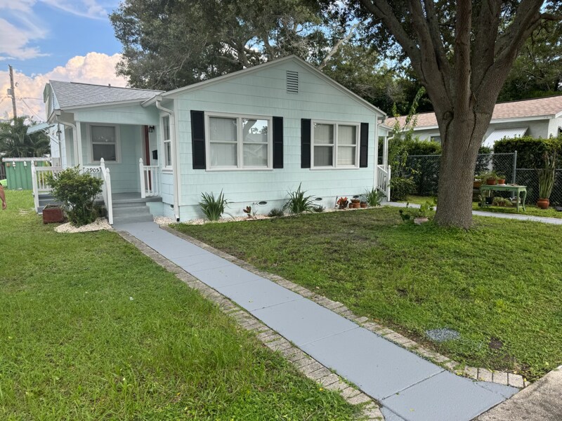 Foto principal - 2903 10th St N