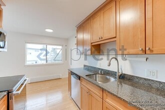 Building Photo - 911 N 73rd St